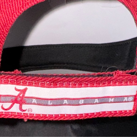 Officially Licensed NCAA University of Alabama Baseball Style Cap - Picture 4 of 6